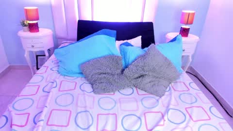 Violet online show from 04.01.26