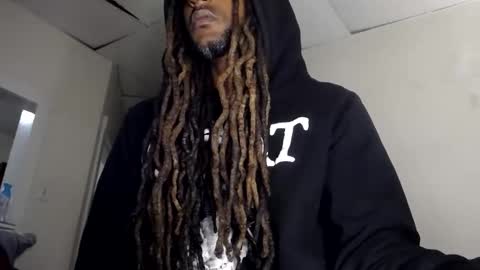 Snapshot of viizin chatting on 12.17.24 viizin online show from 12.17.24