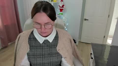 Ukrainian-woman online show from 12.13.24