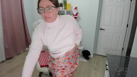 Ukrainian-woman online show from 12.16.24