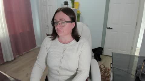 Ukrainian-woman online show from 01.28.25