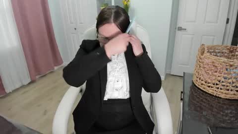 Ukrainian-woman online show from 03.04.25