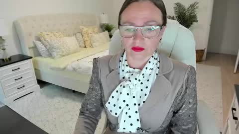 Ukrainian-woman online show from 06.03.26