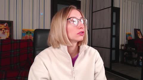 Vika online show from 11.17.25