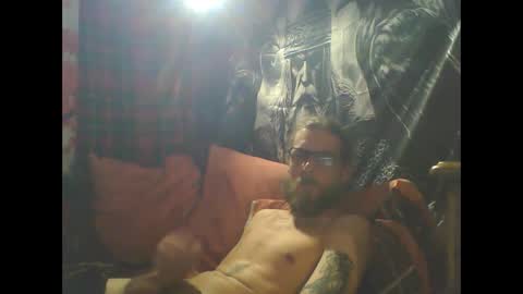 Snapshot of viking43211 chatting on 02.28.25 viking43211 online show from 02.28.25