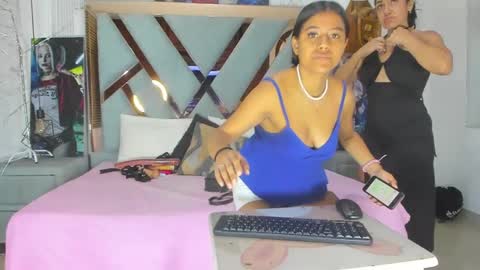 vikiTomson online show from 12.31.24