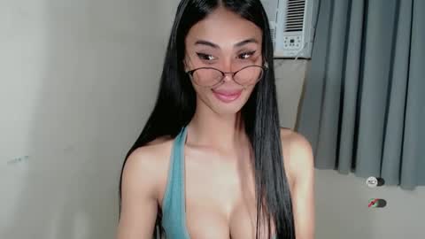 vikkylustfull online show from 03.08.25