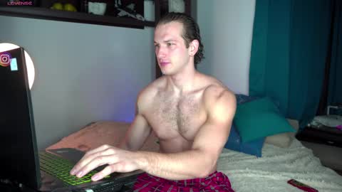 fansly  VITEKsecret online show from 02.24.25