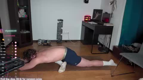 Snapshot of viktor_secret chatting on 10.25.25 fansly VITEKsecret online show from 10.25.25