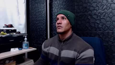 Viktor Herrera online show from 02.12.25