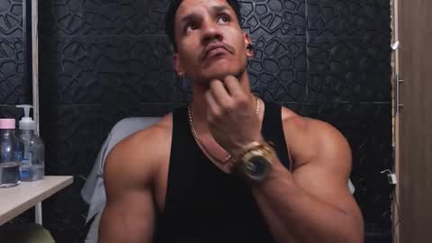 Viktor Herrera online show from 10.15.25