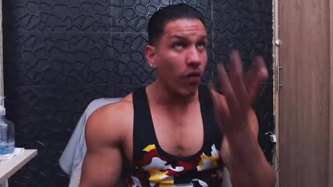 Viktor Herrera online show from 10.16.25