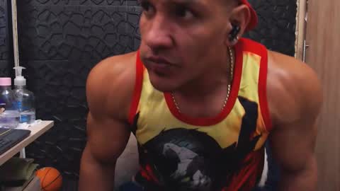 Viktor Herrera online show from 10.23.25