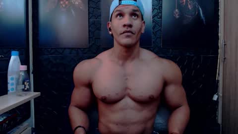 Viktor Herrera online show from 02.25.26