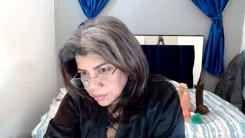 VIKY ADAMS online show from 01.23.25