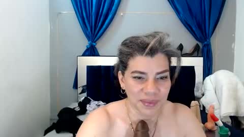 VIKY ADAMS online show from 02.10.25