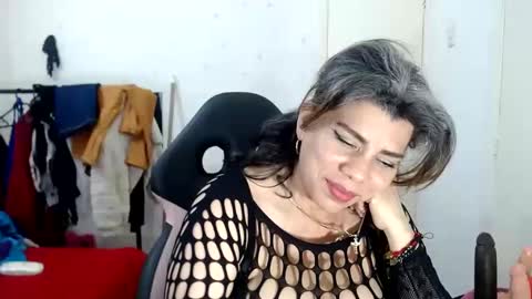 VIKY ADAMS online show from 03.04.25