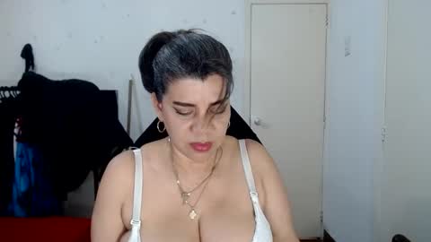 VIKY ADAMS online show from 03.07.25