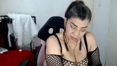 VIKY ADAMS online show from 03.12.25