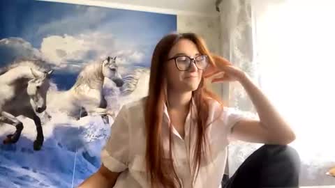 Snapshot of vilmarutkin chatting on 10.10.25 Aria online show from 10.10.25