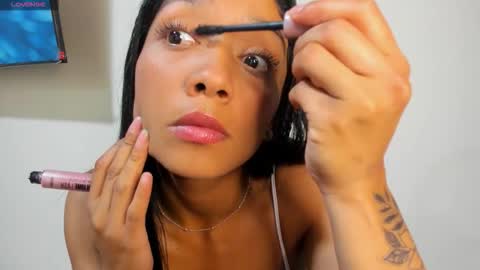 Vinaly online show from 11.24.25