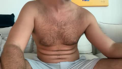 Snapshot of vincee2 chatting on 09.14.25 vincee2 online show from 09.14.25