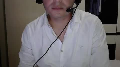 Snapshot of vincenthrt chatting on 03.15.26 vincenthrt online show from 03.15.26