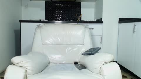 Vincent online show from 01.30.25