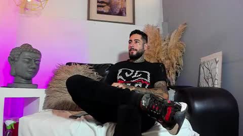 Snapshot of vincentsartori chatting on 03.16.26 Vincent Sartori online show from 03.16.26
