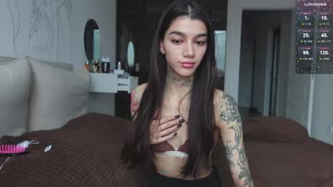 vinkitinkii online show from 10.27.25