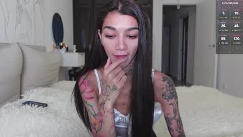 vinkitinkii online show from 12.15.25