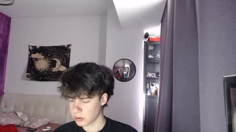 Snapshot of vinnie_06 chatting on 03.12.25 vinnie online show from 03.12.25