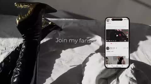 Diva Silvia online show from 11.20.25