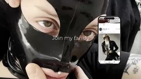 Snapshot of vinylstore chatting on 01.16.26 Diva Silvia online show from 01.16.26