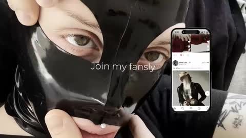 Snapshot of vinylstore chatting on 01.17.26 Diva Silvia online show from 01.17.26