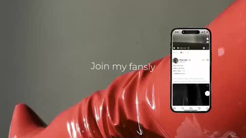 Snapshot of vinylstore chatting on 02.02.26 Diva Silvia online show from 02.02.26