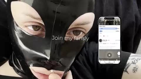 Snapshot of vinylstore chatting on 02.14.26 Diva Silvia online show from 02.14.26