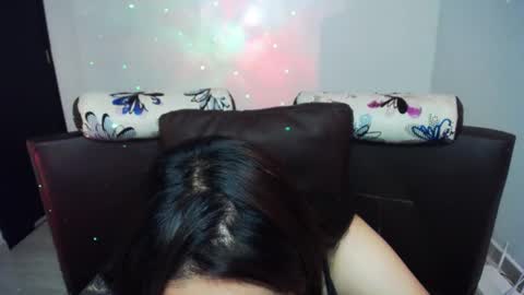 Snapshot of vio_let_ chatting on 12.15.24 Daniela online show from 12.15.24