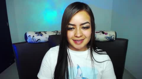 Snapshot of vio_let_ chatting on 12.27.24 Daniela online show from 12.27.24