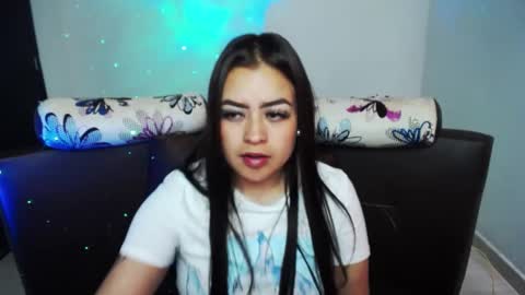 Snapshot of vio_let_ chatting on 12.28.24 Daniela online show from 12.28.24