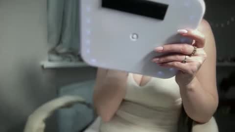 Snapshot of viola_1 chatting on 02.22.25 Funny girl online show from 02.22.25