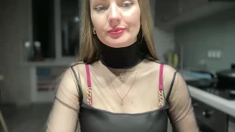 Snapshot of viola_1 chatting on 03.05.25 Funny girl online show from 03.05.25