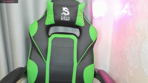 Snapshot of viola_1 chatting on 10.05.25 Funny girl online show from 10.05.25