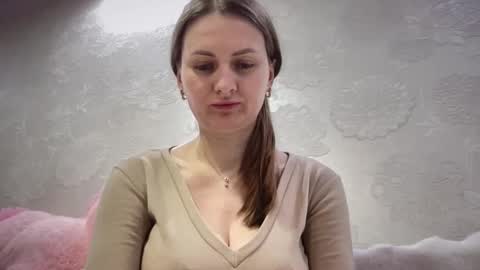 Snapshot of viola_1 chatting on 10.31.25 Funny girl online show from 10.31.25