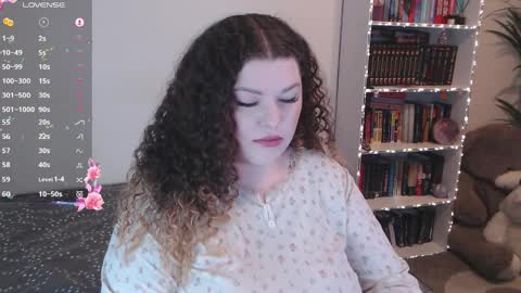 Snapshot of violawane chatting on 04.04.26 Viola online show from 04.04.26