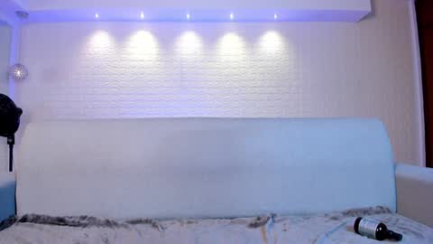 Snapshot of violeet_scott chatting on 01.29.25 Violett Everyday From 0530 to 1430 Col Time online show from 01.29.25