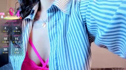 Snapshot of violeet_scott chatting on 02.26.25 Violett Everyday From 0530 to 1430 Col Time online show from 02.26.25