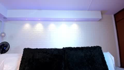 Snapshot of violeet_scott chatting on 09.27.25 Violett Everyday From 0530 to 1430 Col Time online show from 09.27.25