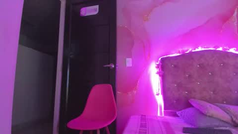 violet__taylor_ online show from 01.12.26