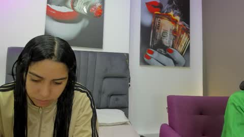 Violet and Myers online show from 10.11.25